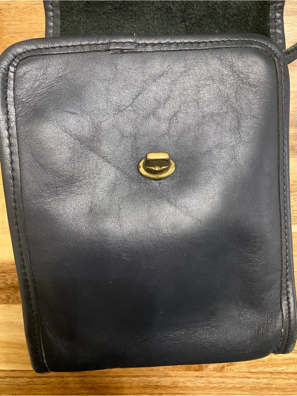 Coach Vintage Crossbody Bag, Black Leather Scooter  9978 - Picture 4 of 5
